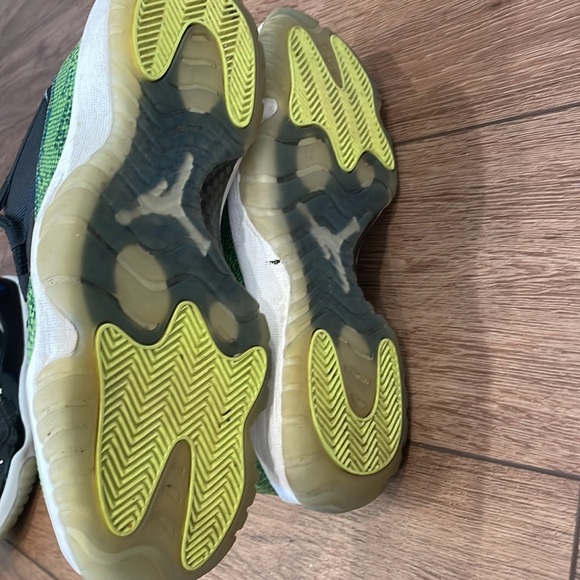 Air Jordan 11 retro low green snakeskin - Picture 3 of 5
